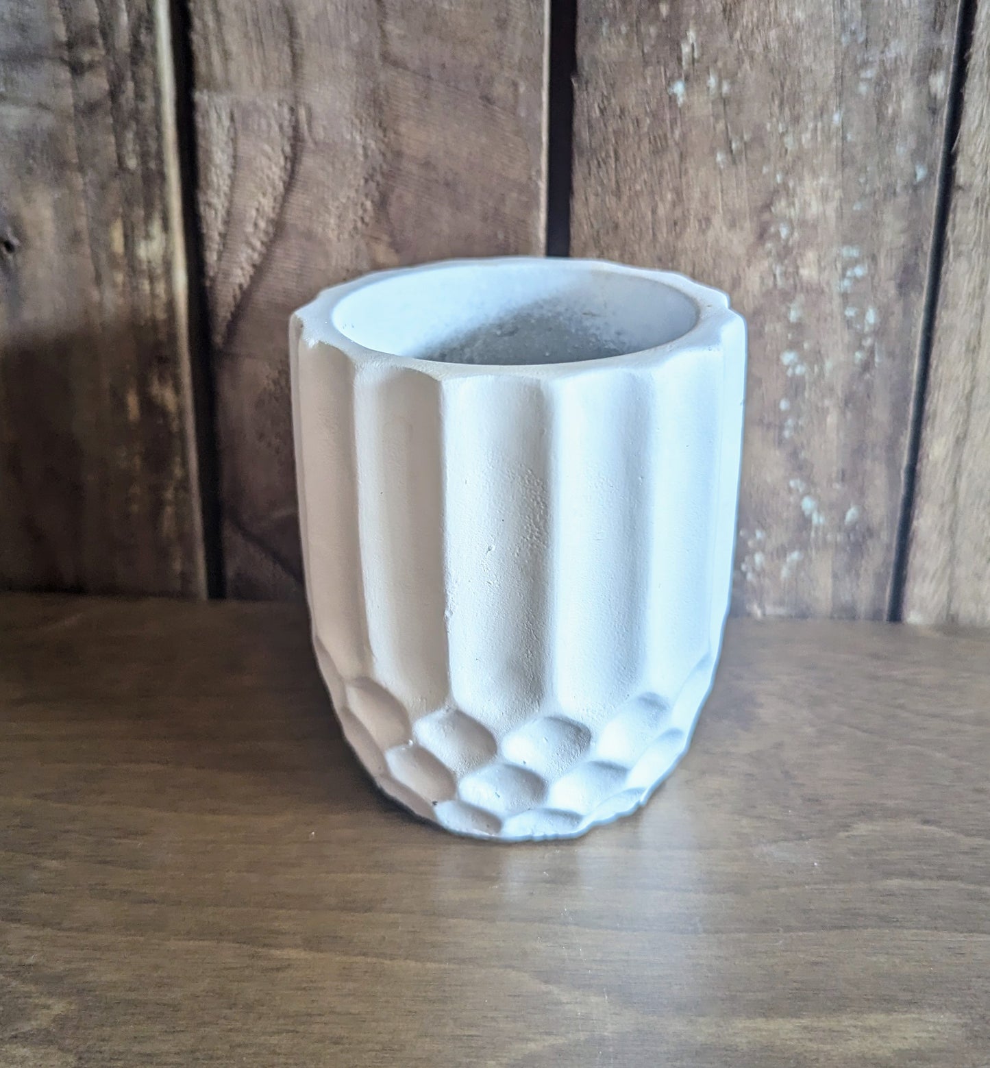 Painted concrete pot 6cm