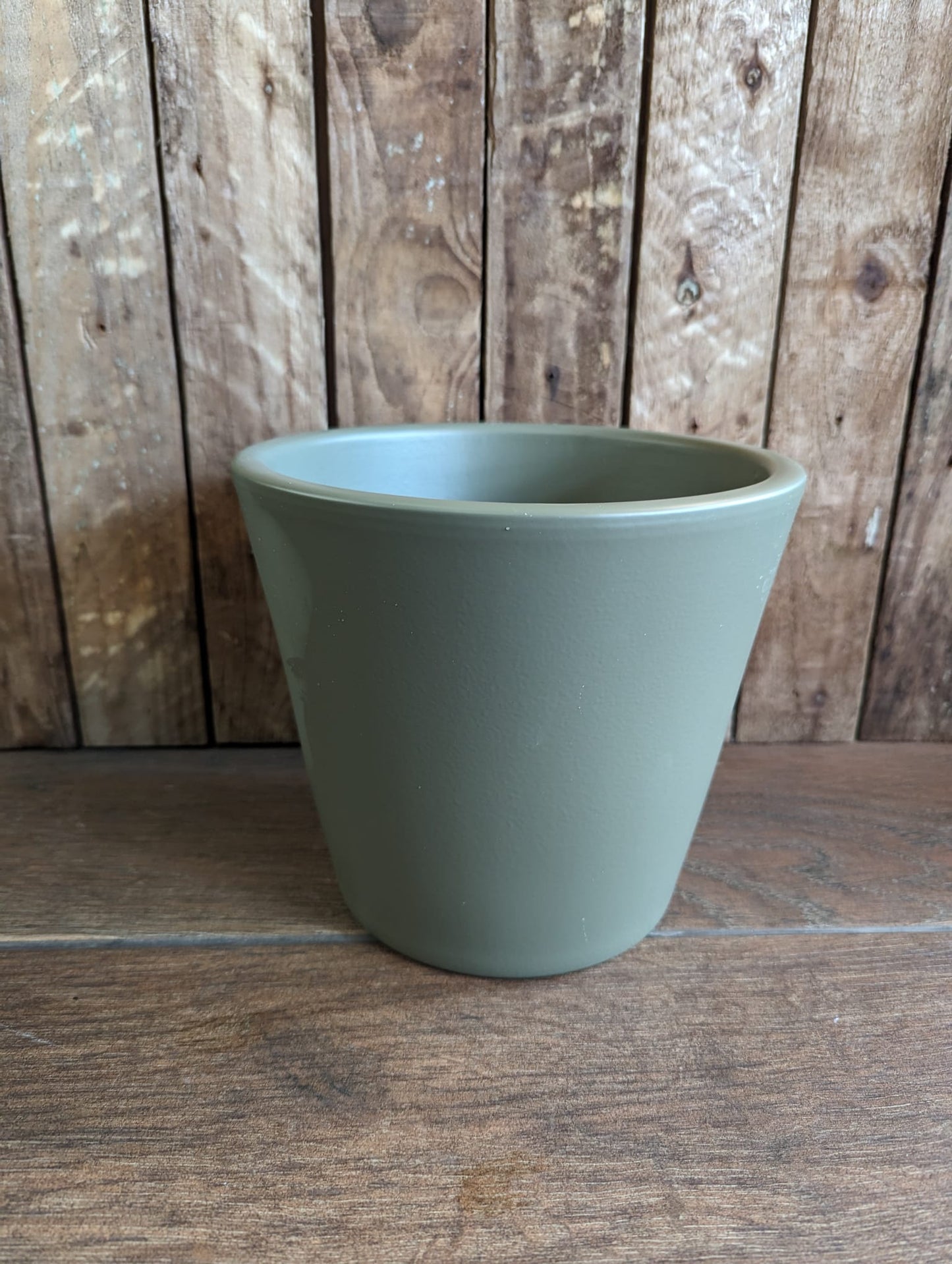 Olive Tapered Pot 21cm